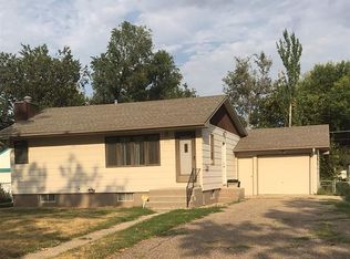 1511 1st St SE, Minot, ND 58701