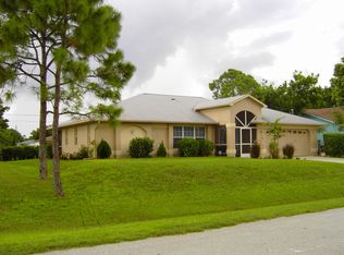 8089 Pelican Rd, Fort Myers, FL 33967