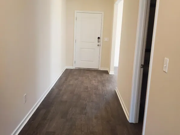 729 Phipps Ln, Columbia, SC 29209