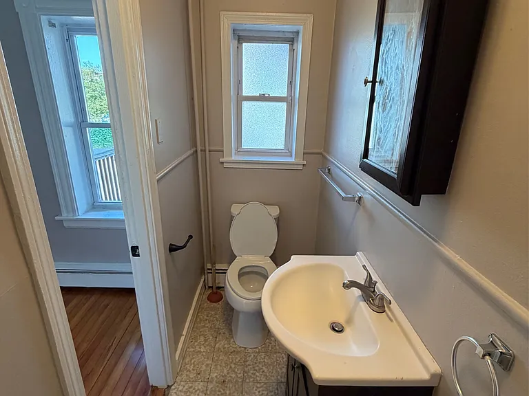103 Gold St #1A — Photo 7