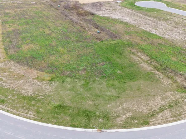 2201 Golfview Dr #96, Auburn, IN 46706