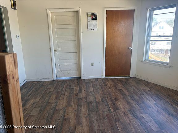 3rd image of 703 Smith St