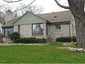 1st image of 2300 Oakwood Ave