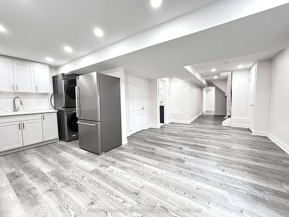 2nd image of 1002 Donnelly St #Basement