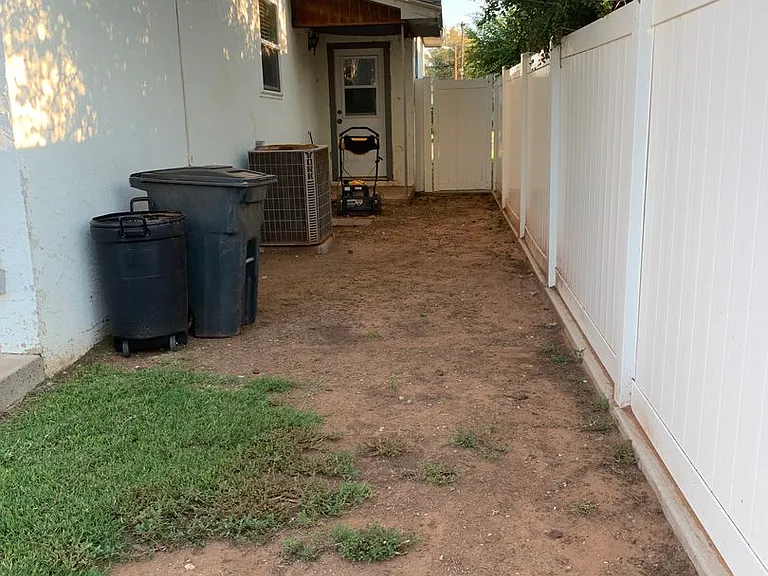 805 W Christopher Dr — Photo 46