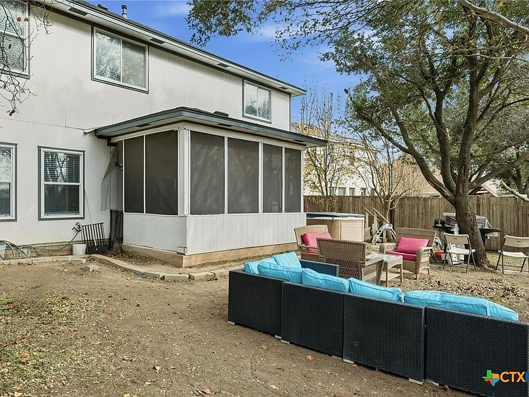 1410 Katie Lynch Dr — Photo 26