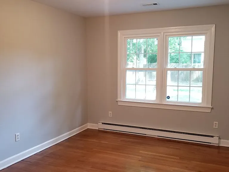 110 King Henry Way — Photo 7