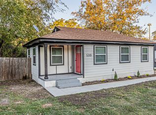 1216 Greenbrier Dr, River Oaks, TX 76114