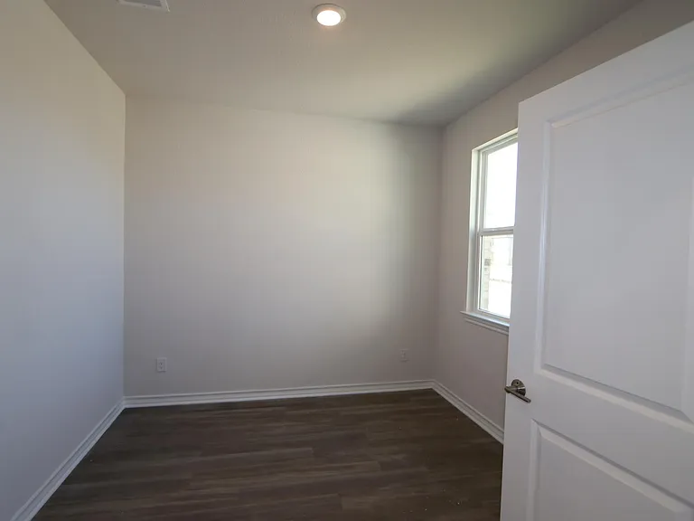 Flex room/ Office