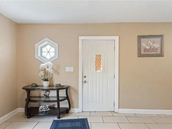 1429 S 42nd St, Kansas City, KS 66106