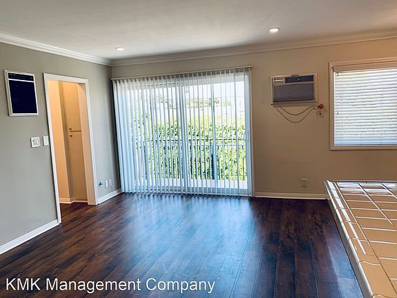 5th image of 1832 S Bundy Dr APT 8