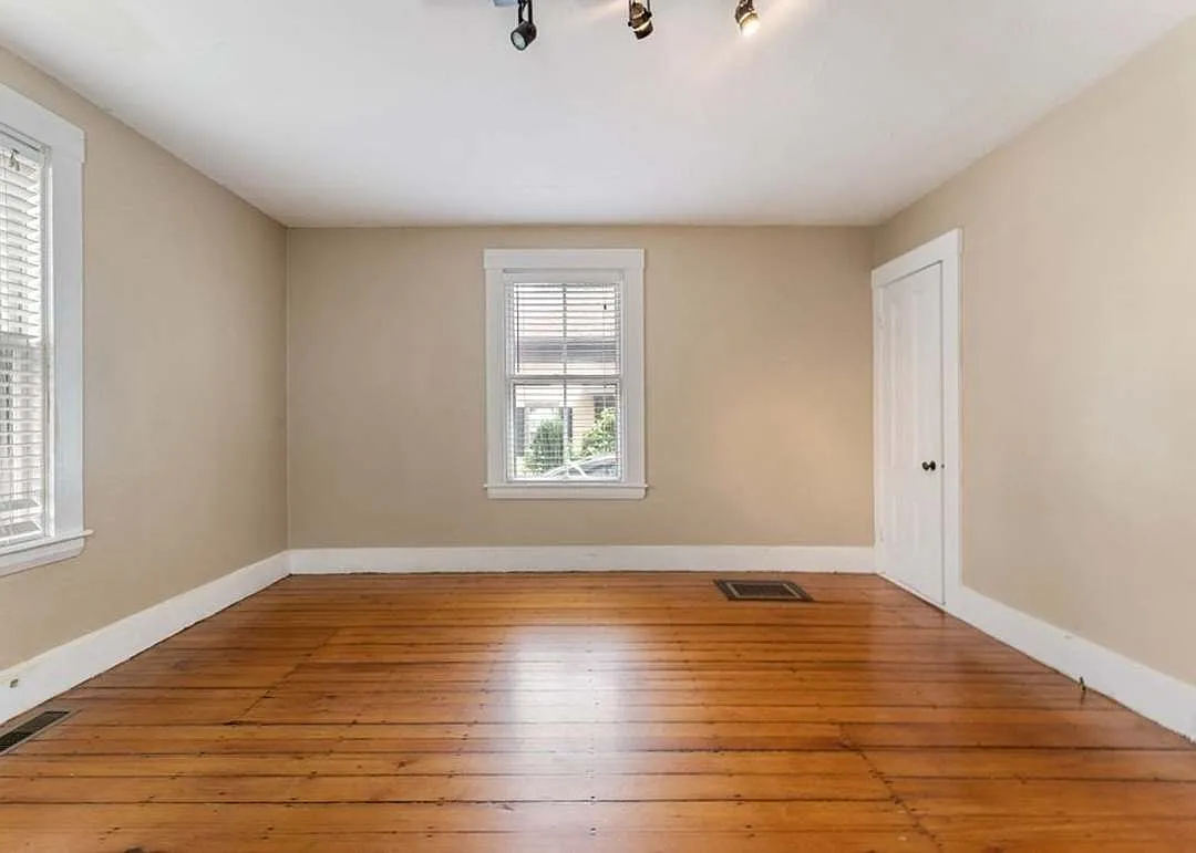 2 bed, 1088 sqft, $2,950 — Photo 2