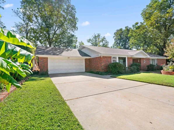 617 Nacogdoches St, Jacksonville, TX 75766