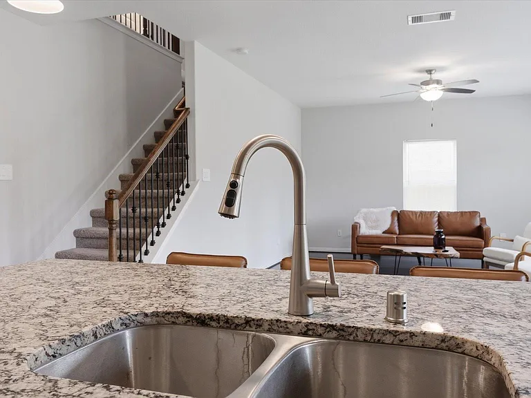 327 Honey Mesquite Path — Photo 10