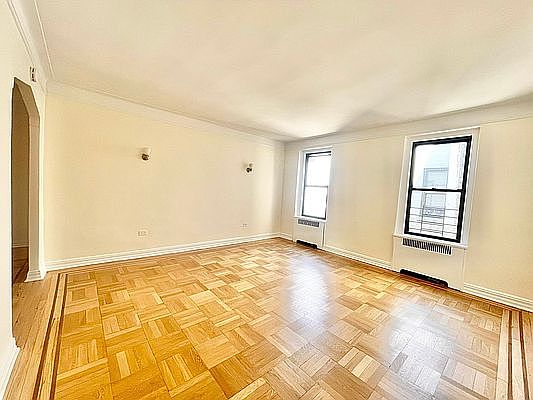 2nd image of 3458 74th St APT 6J