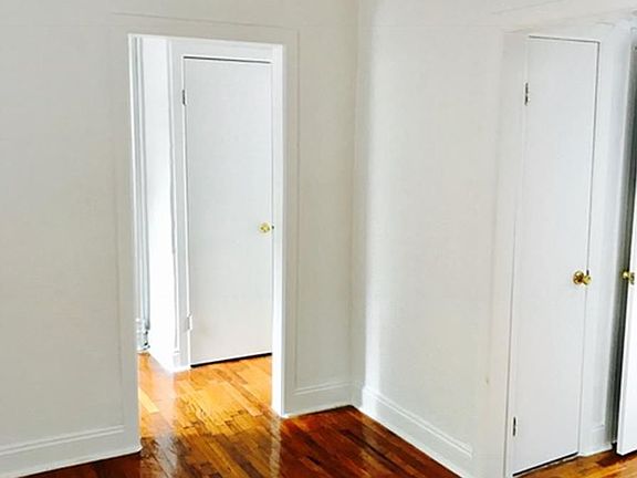 2nd image of 4805 46th St APT 2D