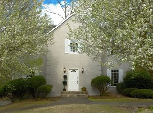 8895 Carroll Manor Dr, Sandy Springs, GA 30350