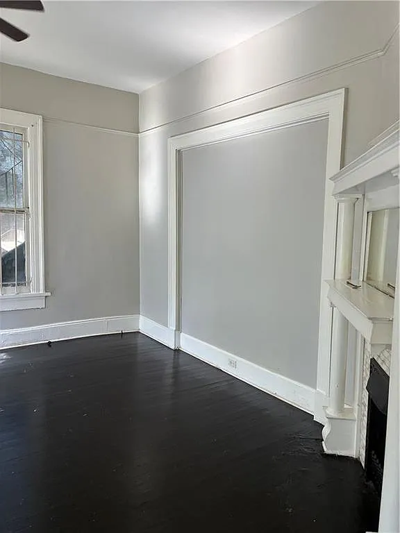 2 bed, 1.0 bath, 3069 sqft, $950 — Photo 3