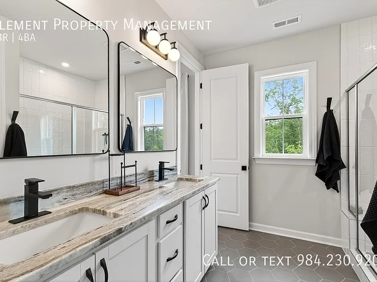 4730 Cypress Tree Ln #1 — Photo 57