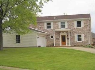 800 Glensdel Dr, Dayton, OH 45417