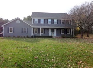 809 Surrey Ln, Dundee, IL 60118