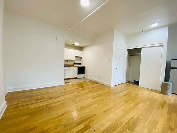 2nd image of 28 Lefferts Pl APT 6