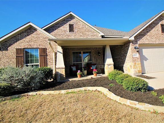 2nd image of 2465 Lakebend Dr