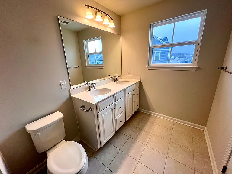 250 Cranesbill Dr — Photo 18