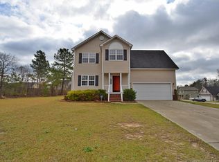 4449 Scenic Pines Dr, Hope Mills, NC 28348
