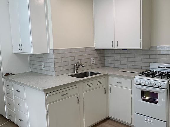 3rd image of 1450 Lincoln Ave Unit 1