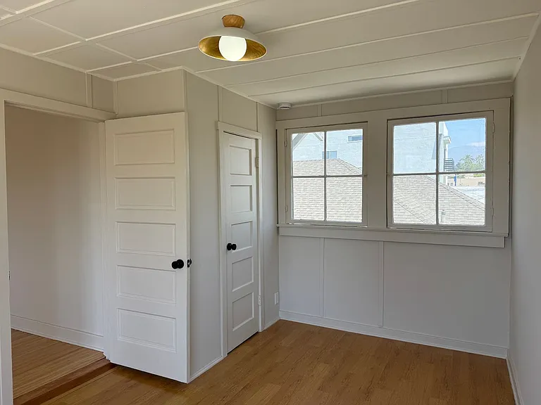 128 S Ave 63 — Photo 11