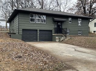 406 Melrose St, Liberty, MO 64068
