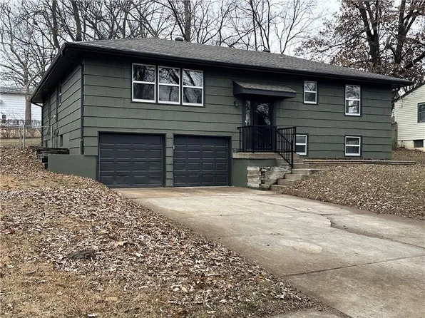 406 Melrose St, Liberty, MO 64068