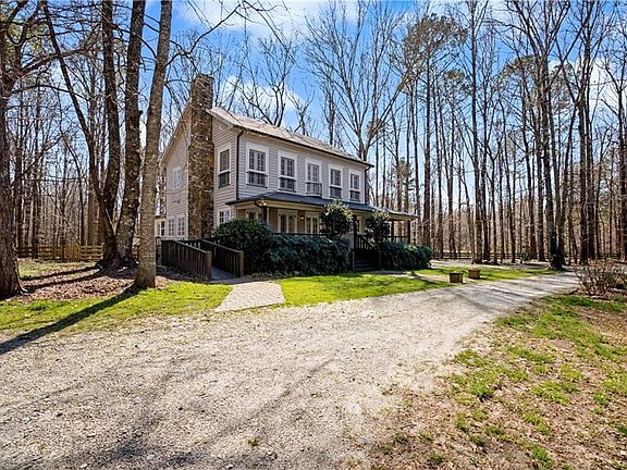 5th image of 1174 Bear Creek Rd