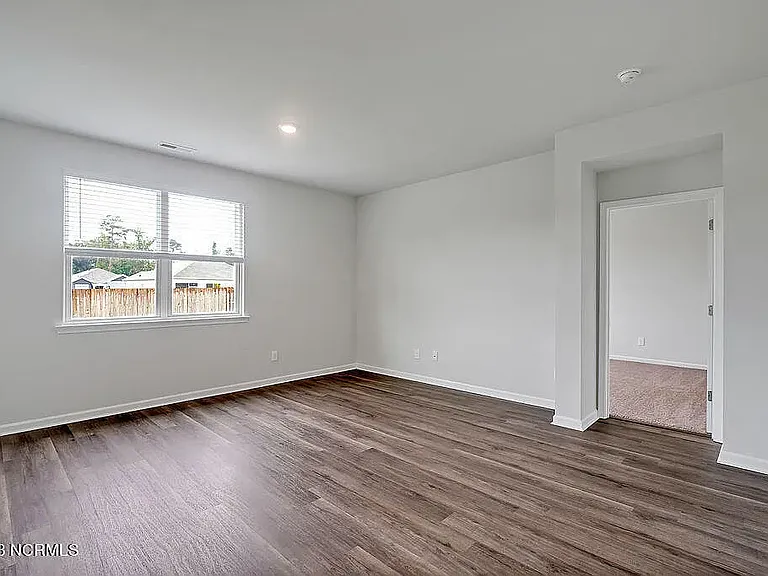 6944 Sasparilla Dr — Photo 11