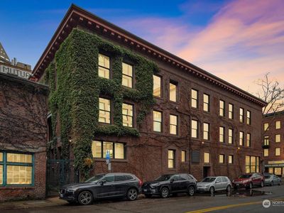 611 Post Avenue #6, Seattle, WA, 98104