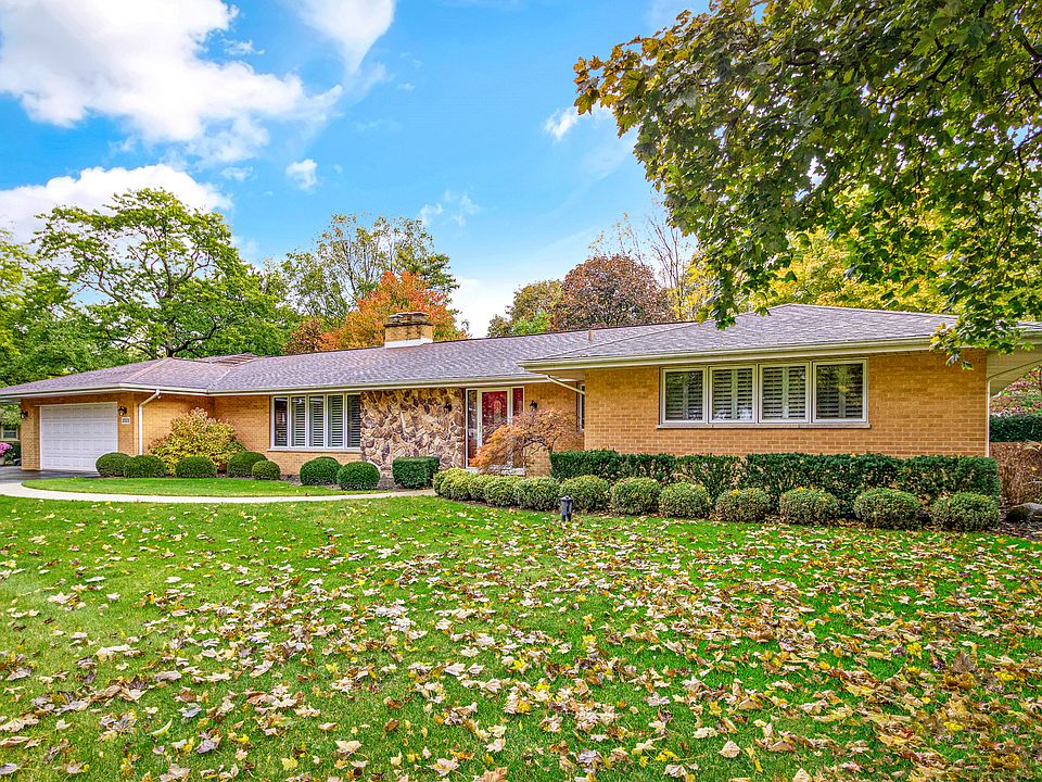 1st image of 2323 S Circle Dr