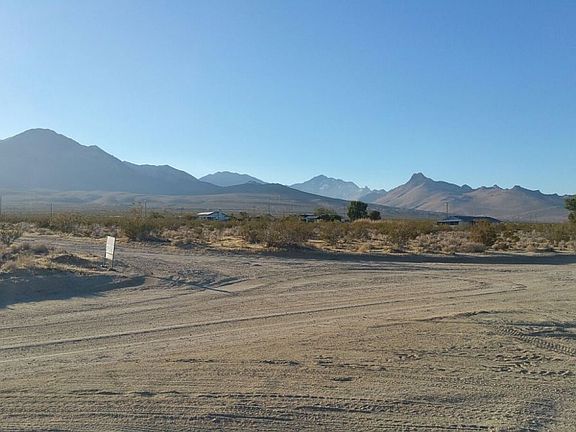 4th image of 846 Sierra Vista St