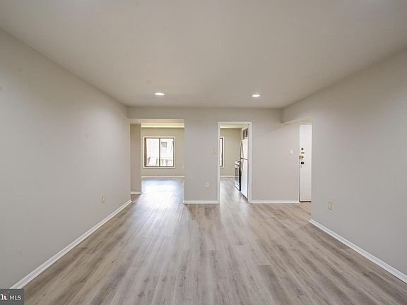 3rd image of 5241 W Running Brook Rd Unit 302