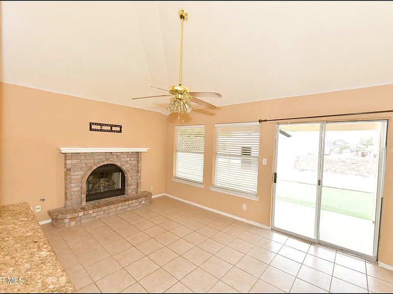 7737 Plaza Azul Rd — Photo 16