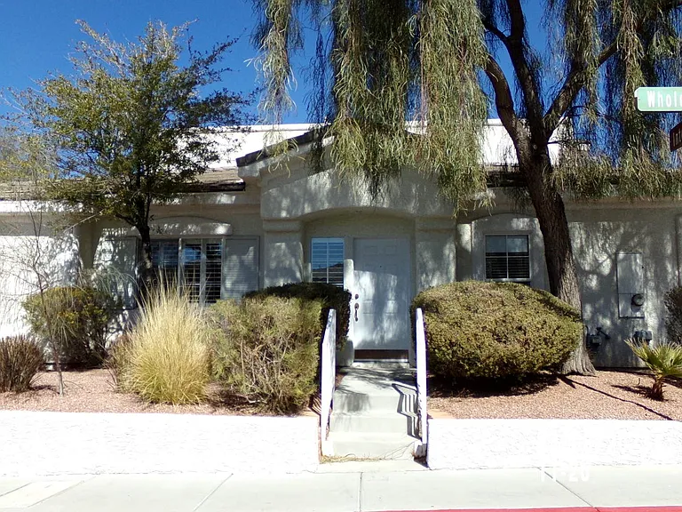 255 Intellectual Ct — Photo 3