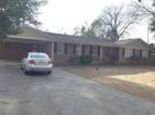 196 Danwood Dr, West Columbia, SC 29169