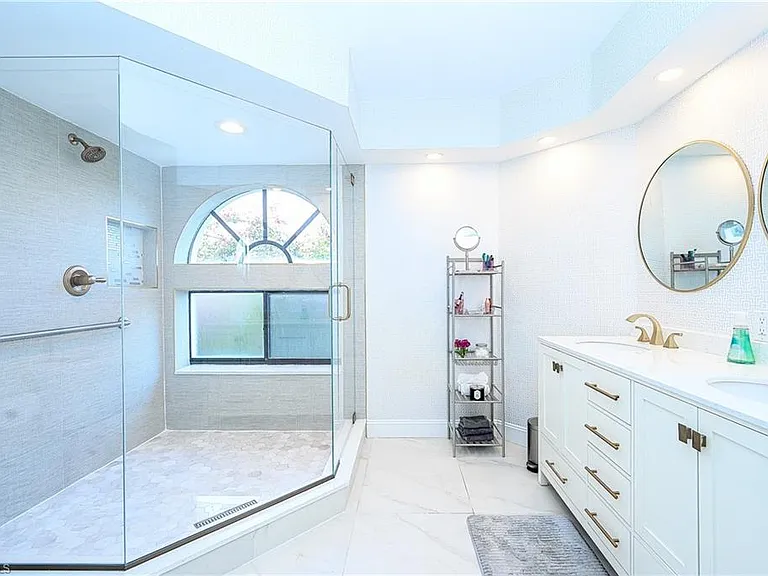 586 Beachwalk Cir #O-205 — Photo 17