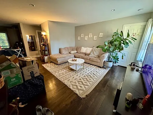 2 Beech Spring Dr Photo 1