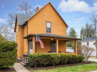 218 Maplewood Ave, Dekalb, IL 60115