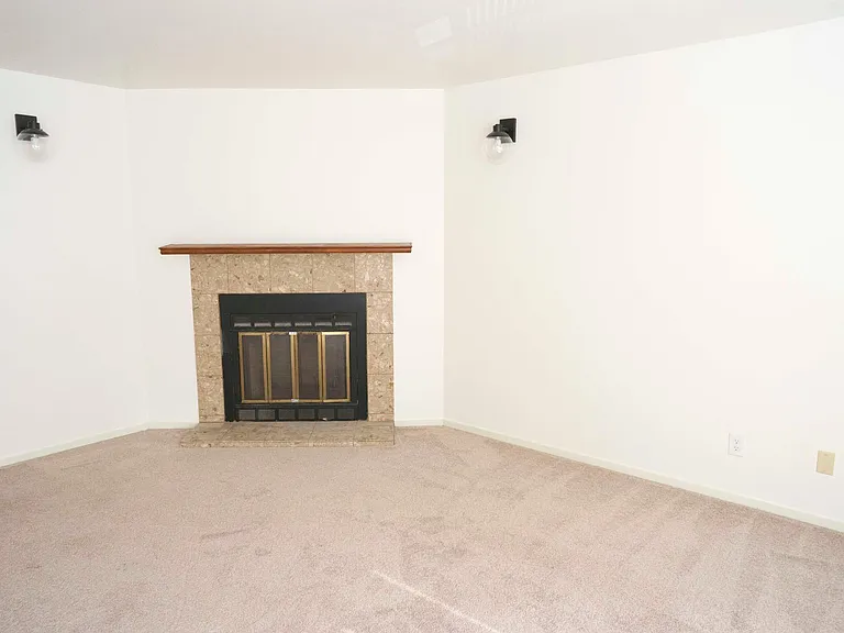 74 Cook St — Photo 4