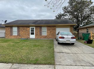 305 Capitol Dr, Avondale, LA 70094