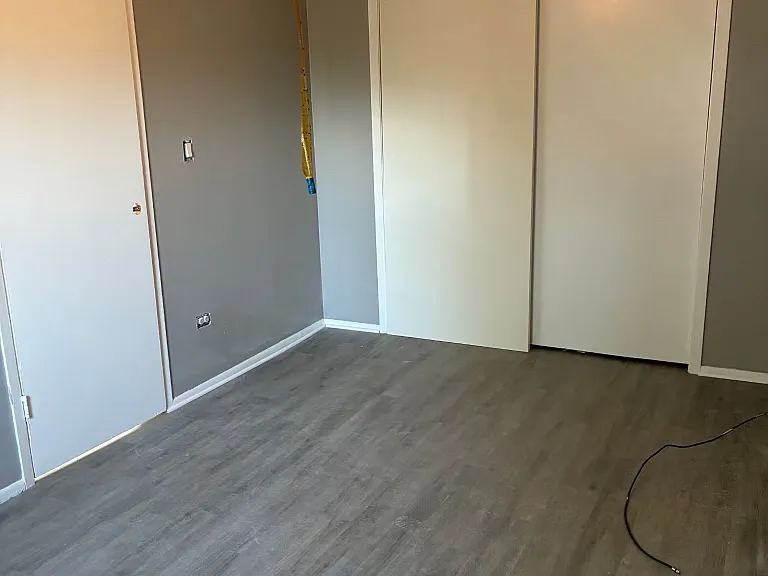 8542 S Lowe Ave #3 — Photo 3