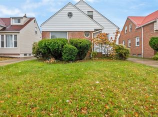 4066 Stonehaven Rd, South Euclid, OH 44121