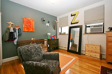 Rented by R New York